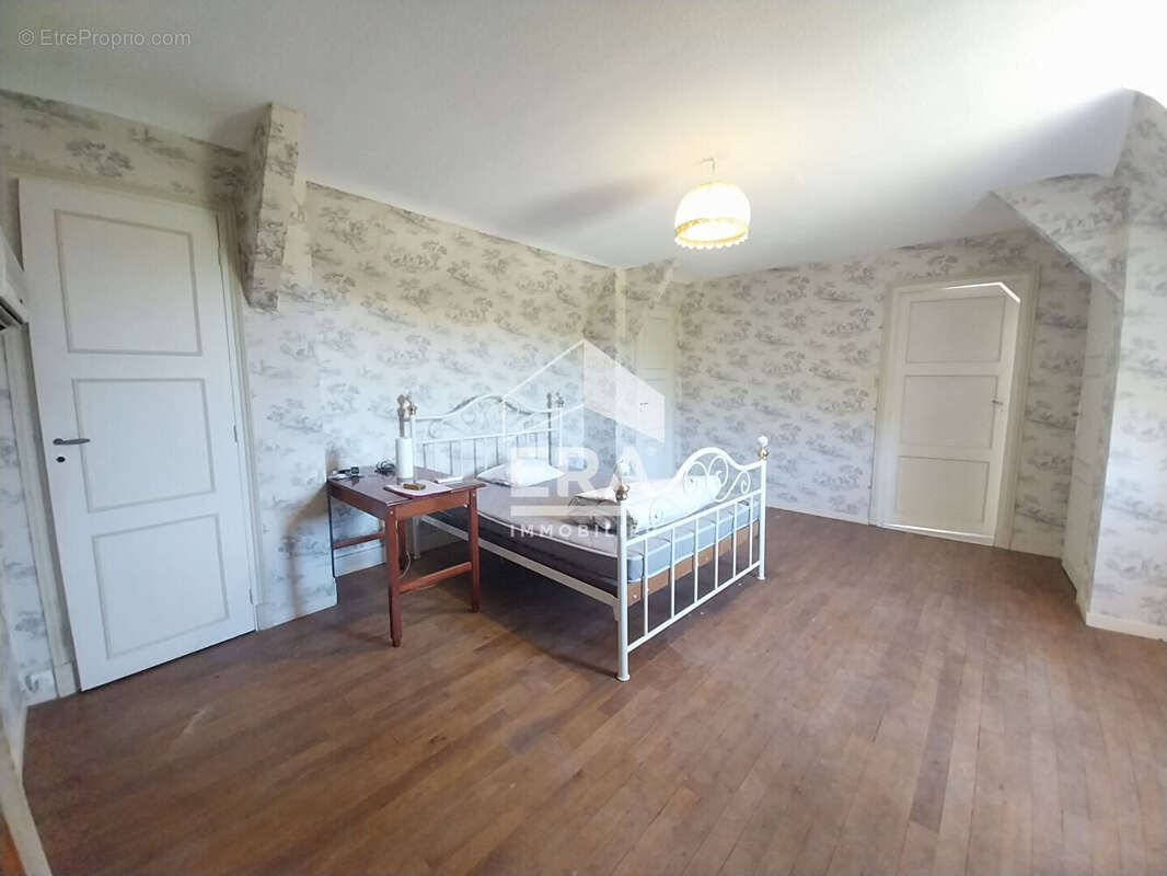 Maison à COUR-CHEVERNY