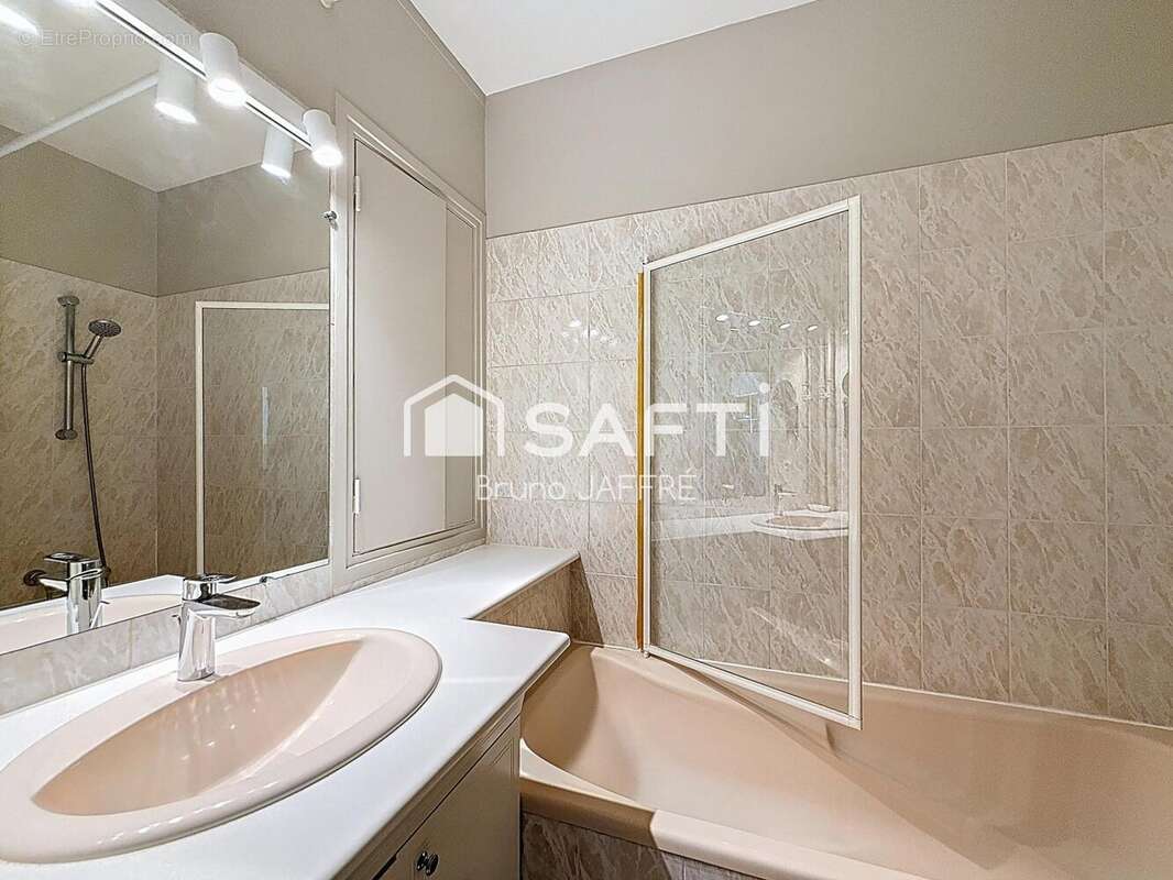 Photo 6 - Appartement à PARIS-15E