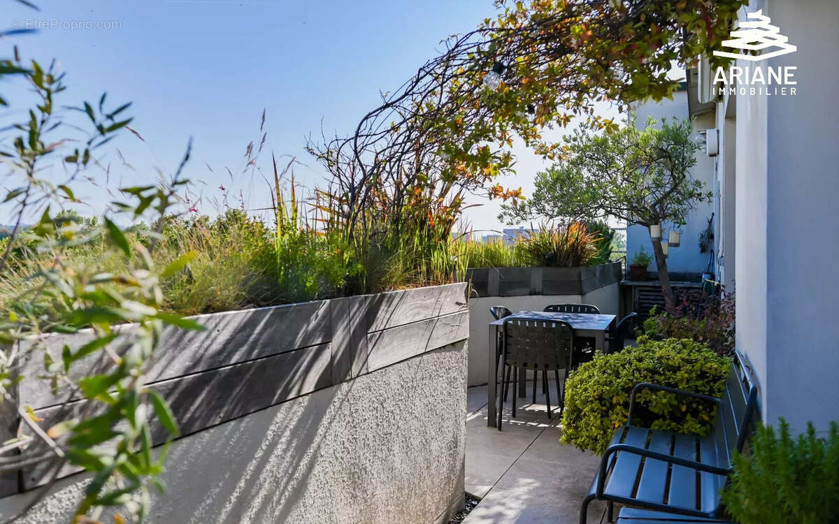 Appartement à LYON-6E