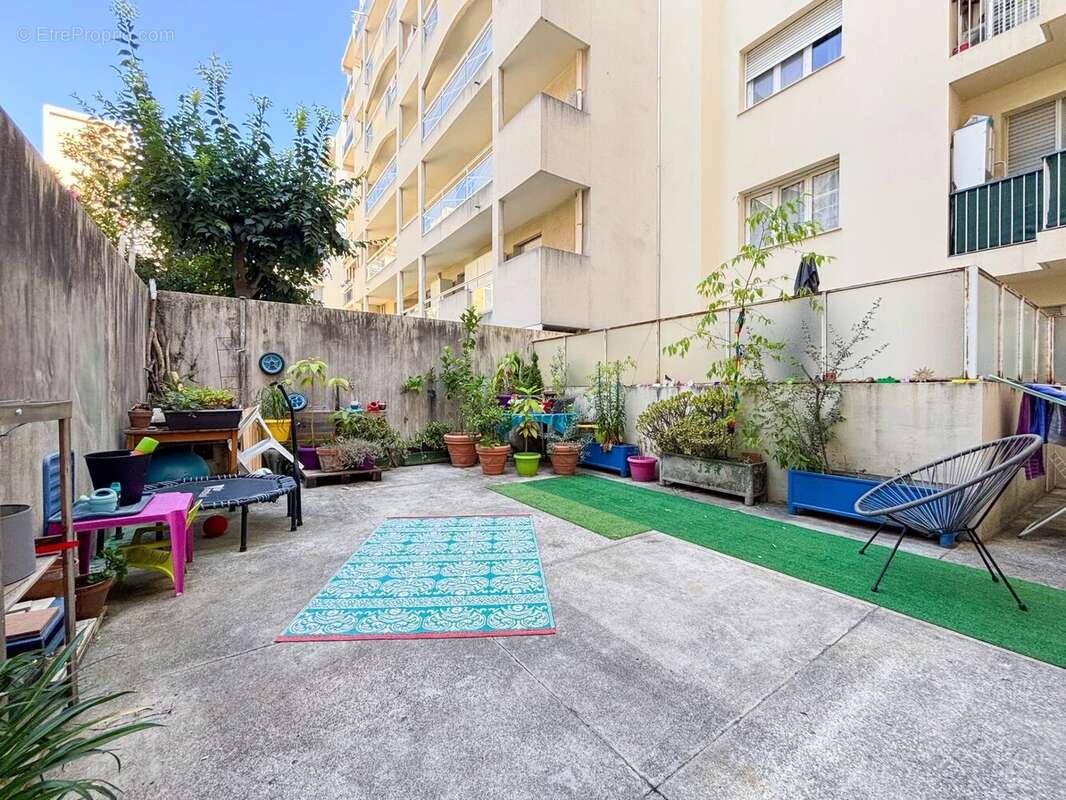RIQUIER: 3 pièces avec superbe terrasse - photo 11