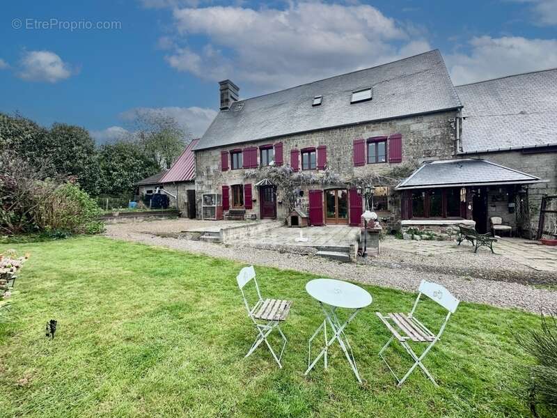 Maison à CHAMP-DU-BOULT