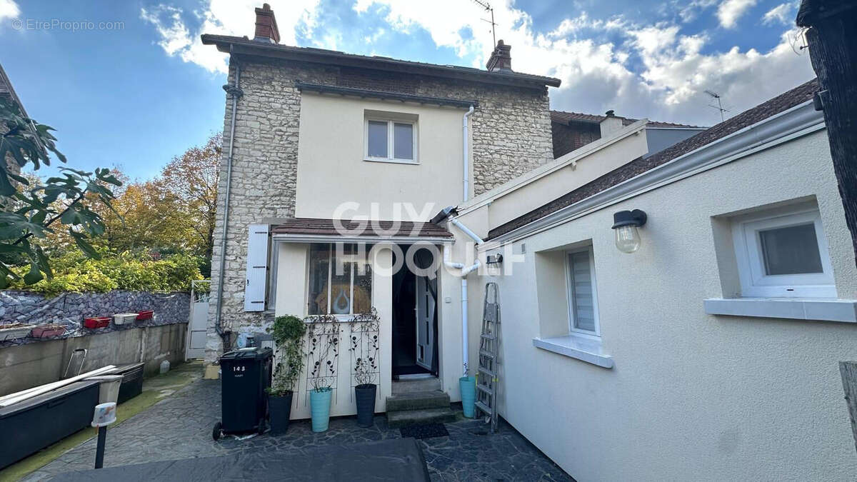 Maison à MANTES-LA-JOLIE