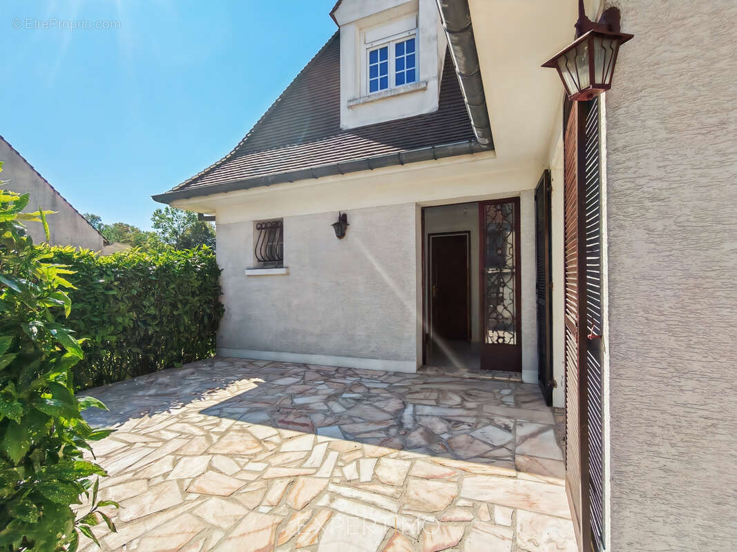 Maison à EMERAINVILLE