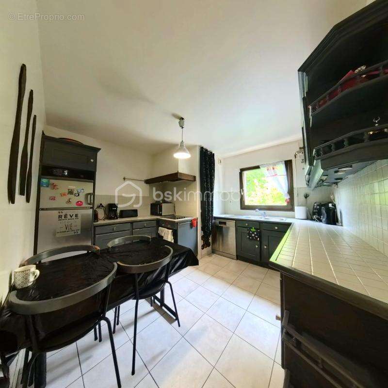 Appartement à LIVRY-GARGAN