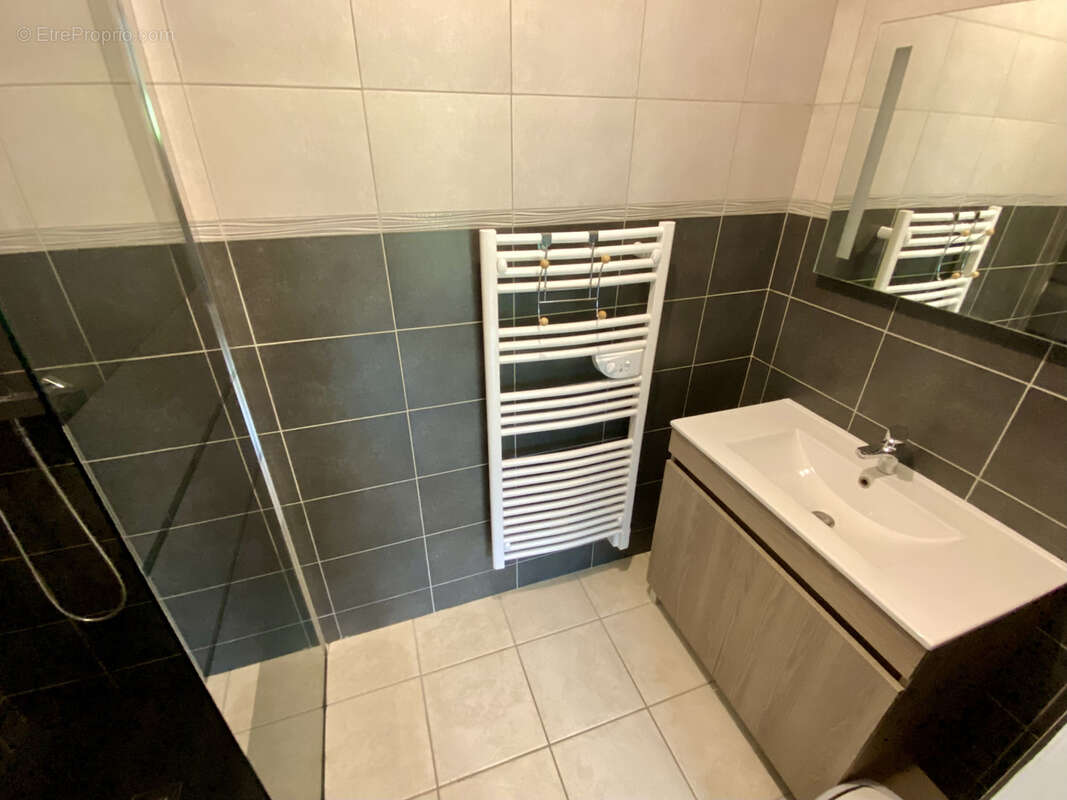 Maison à SAINT-MARTIN-DE-LA-PORTE