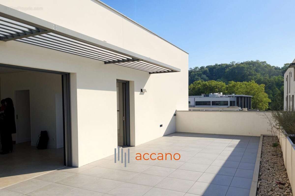 Appartement à LYON-9E