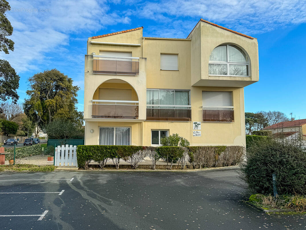 Appartement à VAUX-SUR-MER