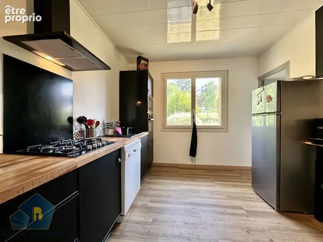 Maison 65 m² à Saint-Silvain-Bas-Le-Roc  - photo 5