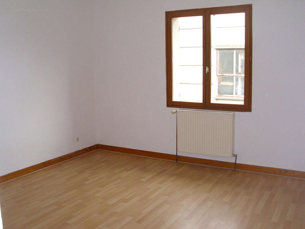 Maison à MONTLUCON
