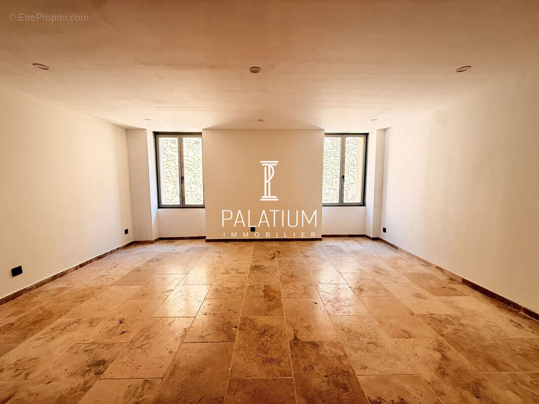 Maison 96 m² à Mallefougasse-Auges  - photo 4