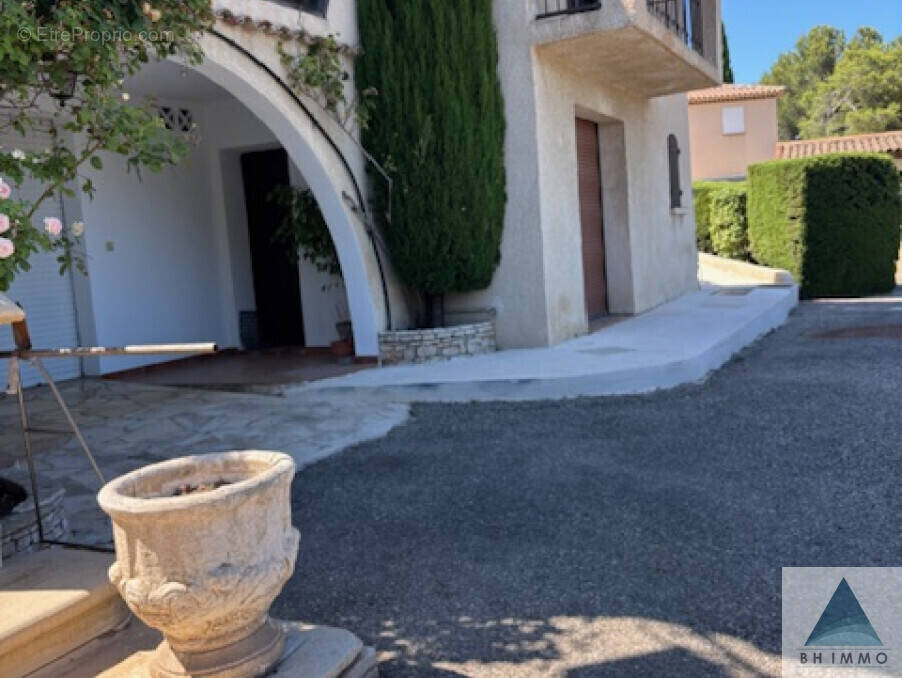 Maison à BOUC-BEL-AIR