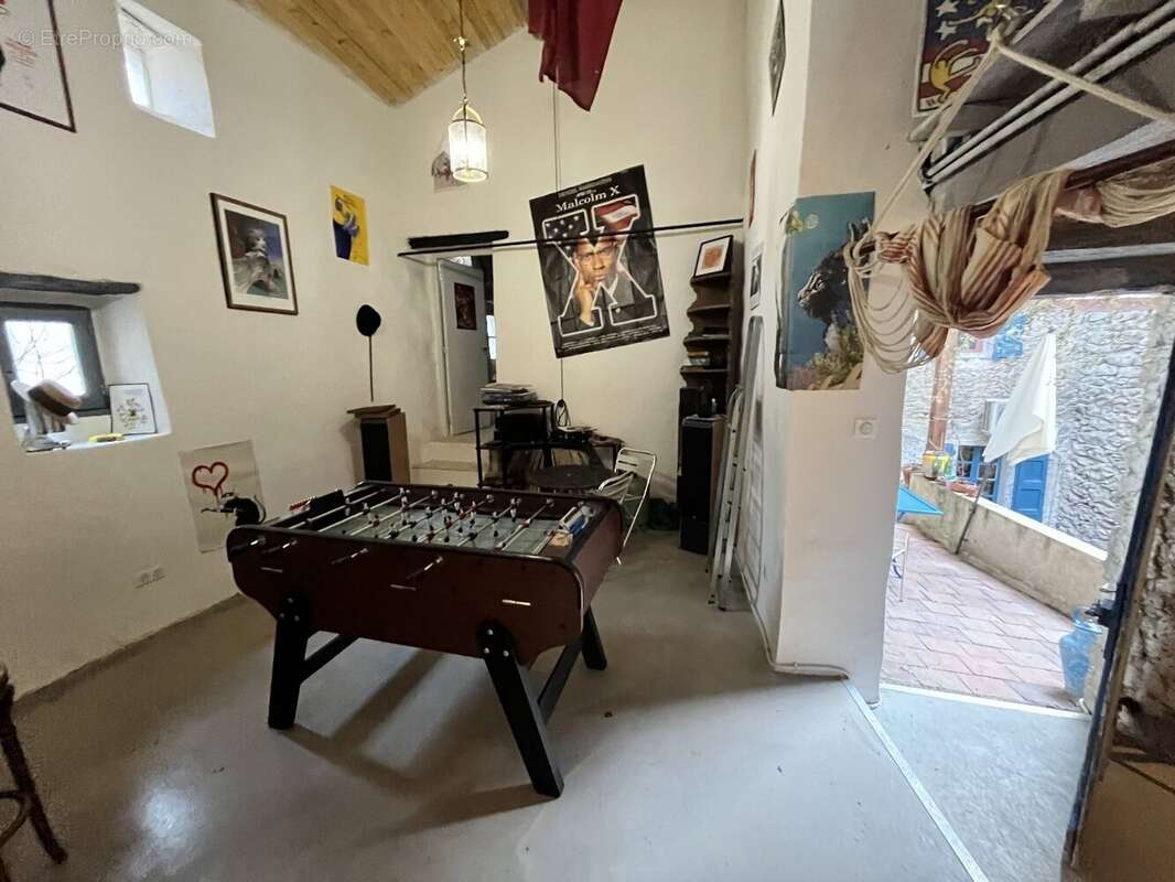 Maison à DURFORT-ET-SAINT-MARTIN-DE-SOSSENAC