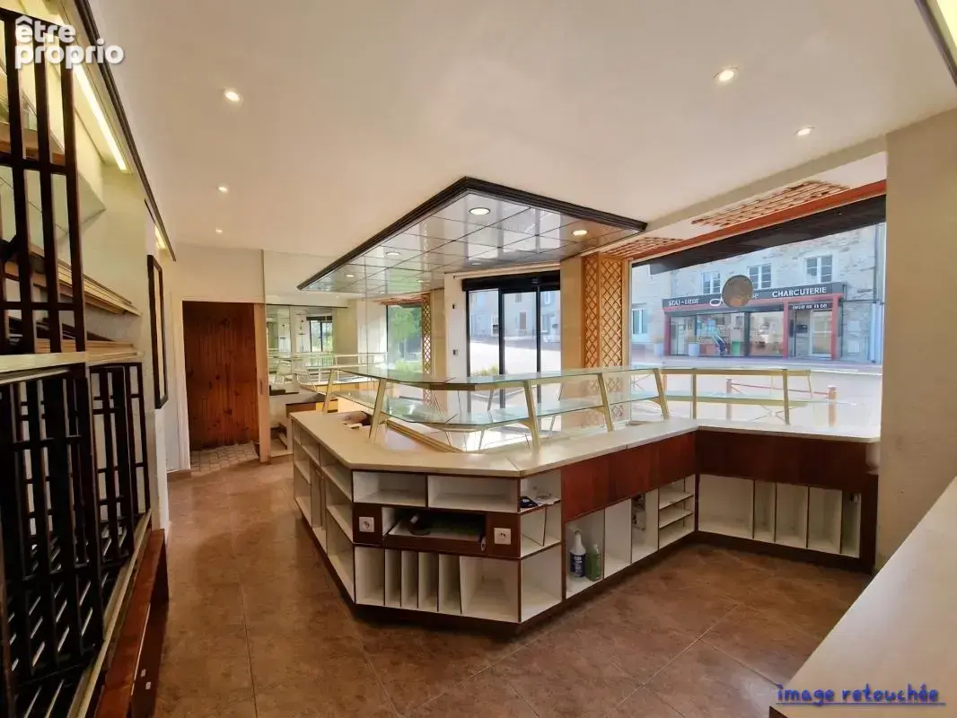 Local commercial - photo 6