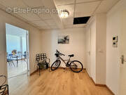 Commerce à DOUVAINE