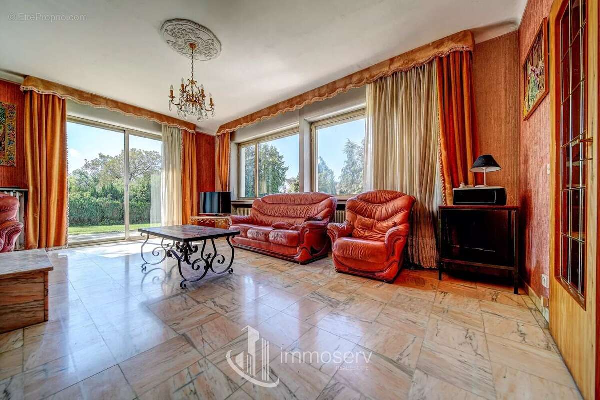Maison 150 m² à Neufchef  - photo 5