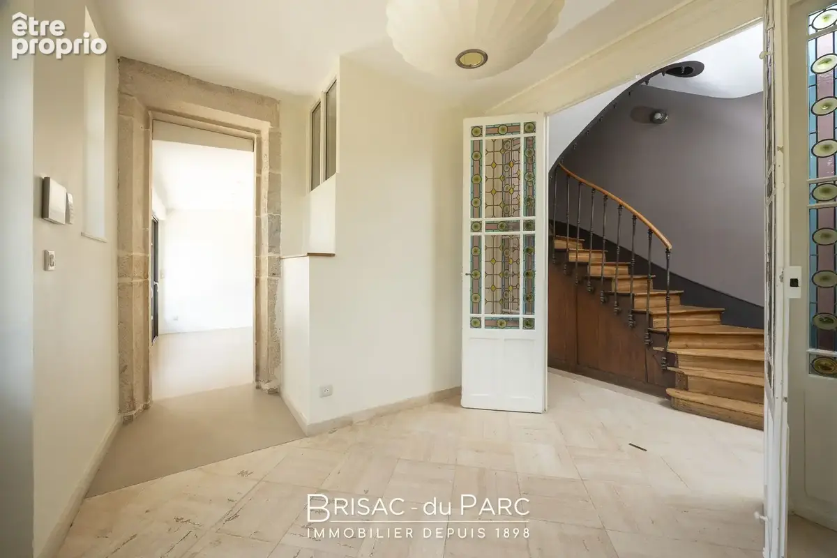 Maison 10 pièces 265 m² à vendre à Dijon (21000) - photo 4