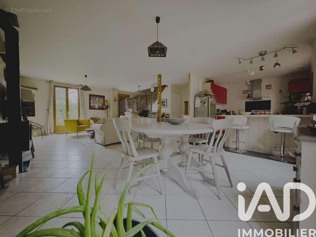 Photo 8 - Maison à LES MUREAUX