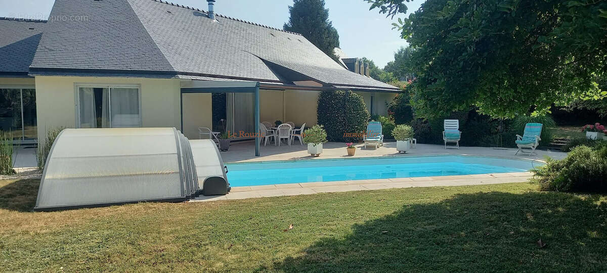 Maison à SAINT-AVE