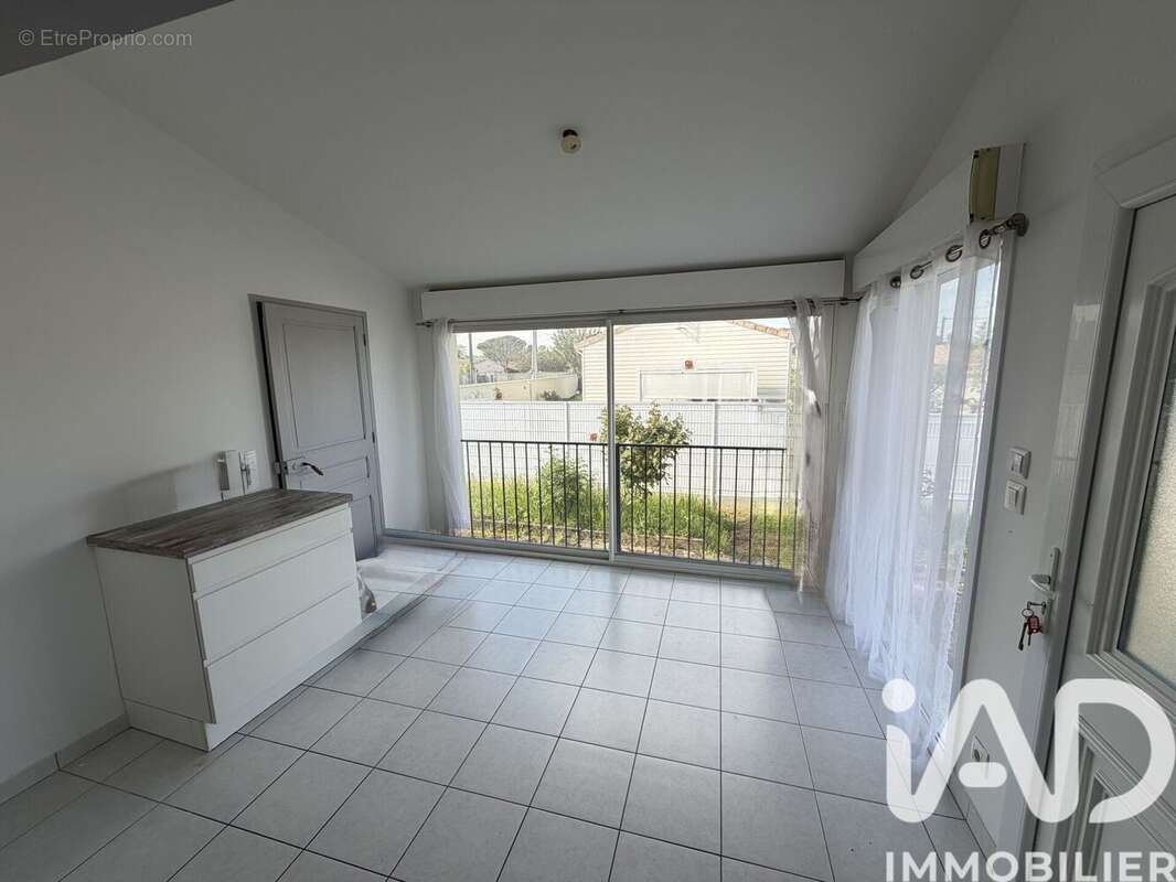 Photo 3 - Maison à LA COURONNE