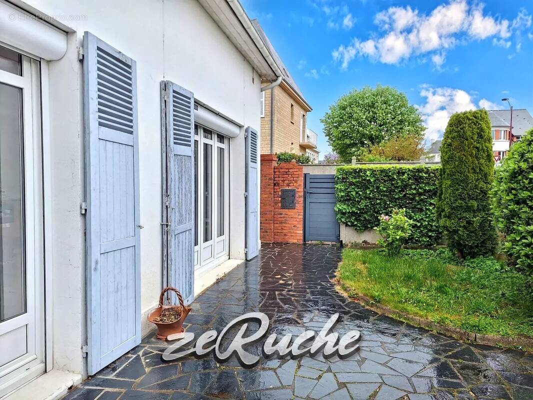 Maison à VILLERS-BOCAGE