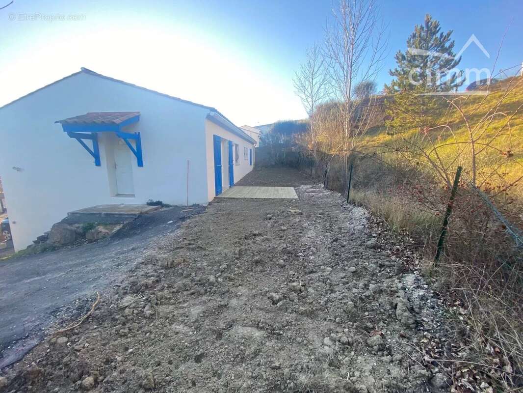 Maison à LUC-SUR-AUDE