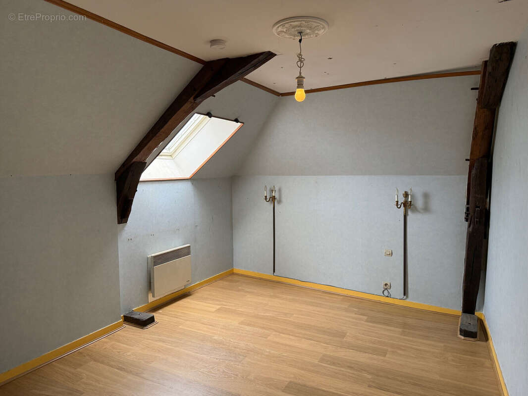 Appartement à CLUIS