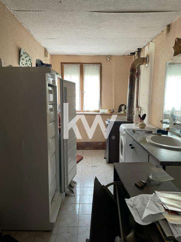 Maison à VAUX-MONTREUIL