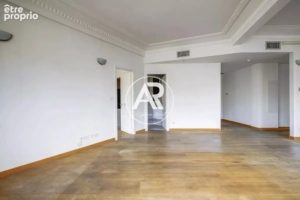 Nice carre d'or // 3 pieces // 97m² - photo 18