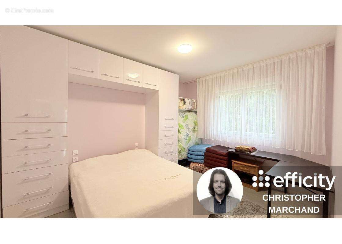 Maison à MONTREAL-LA-CLUSE