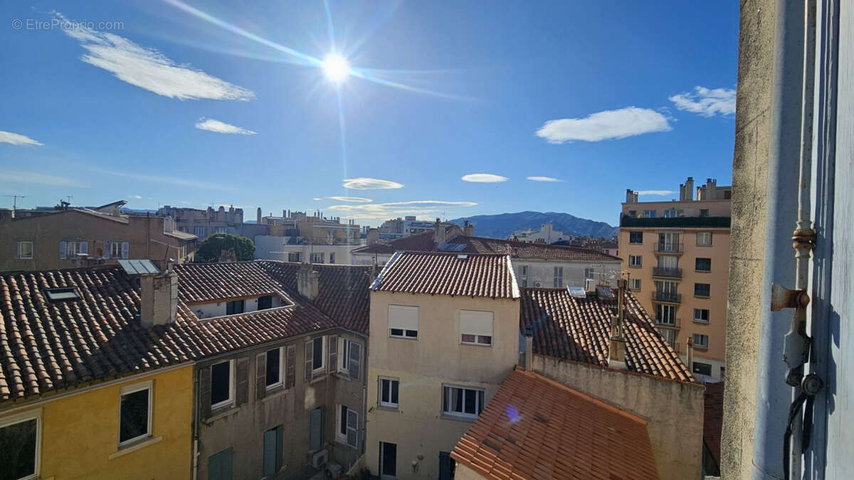 Appartement à MARSEILLE-5E