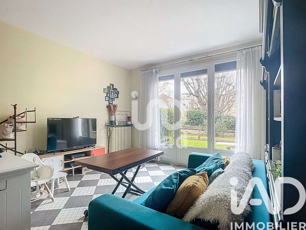 Photo 4 - Appartement à ASNIERES-SUR-SEINE