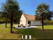 Maison à SAINT-CYR-DU-RONCERAY