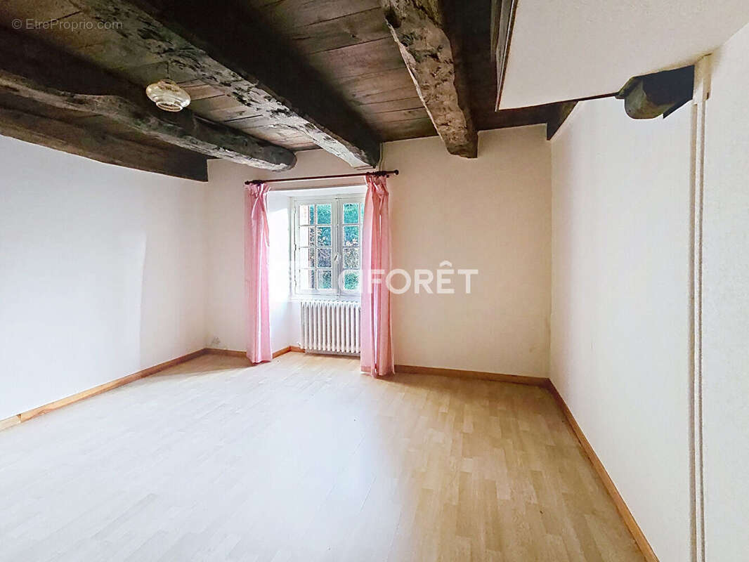 Maison à SAINT-SERVANT