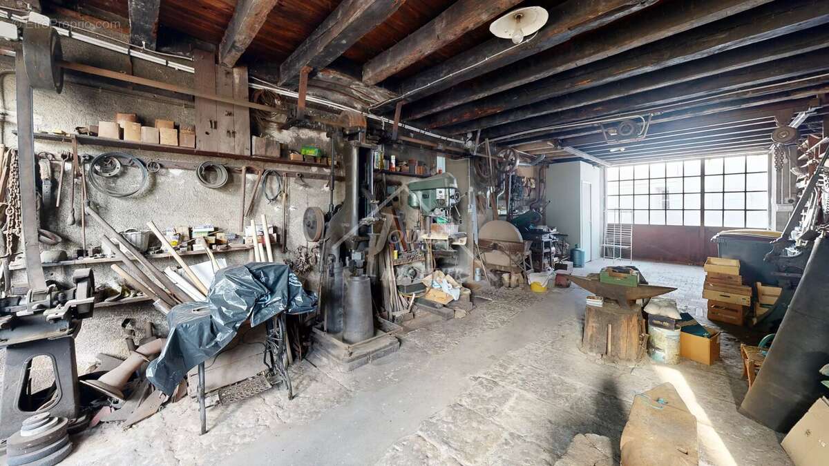 Maison de village avec forge - photo 8