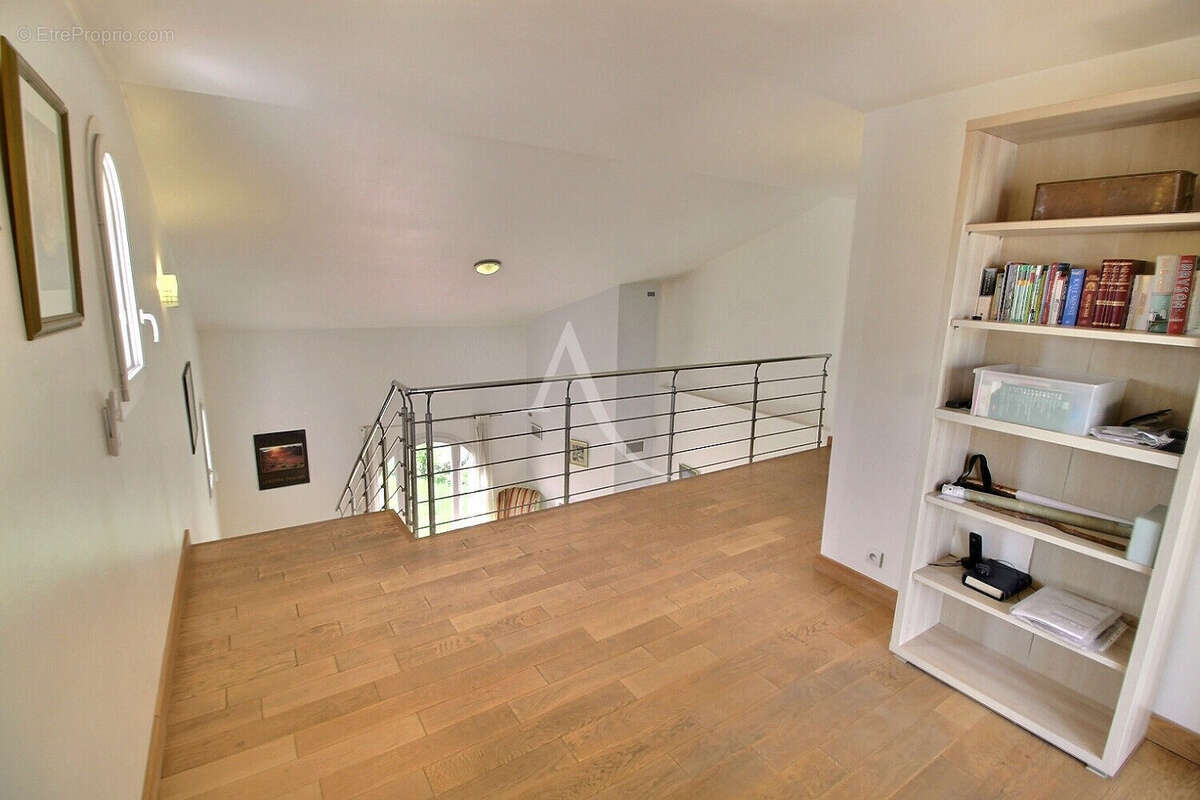 Villa  4 pièce(s) 150 m2 - photo 10