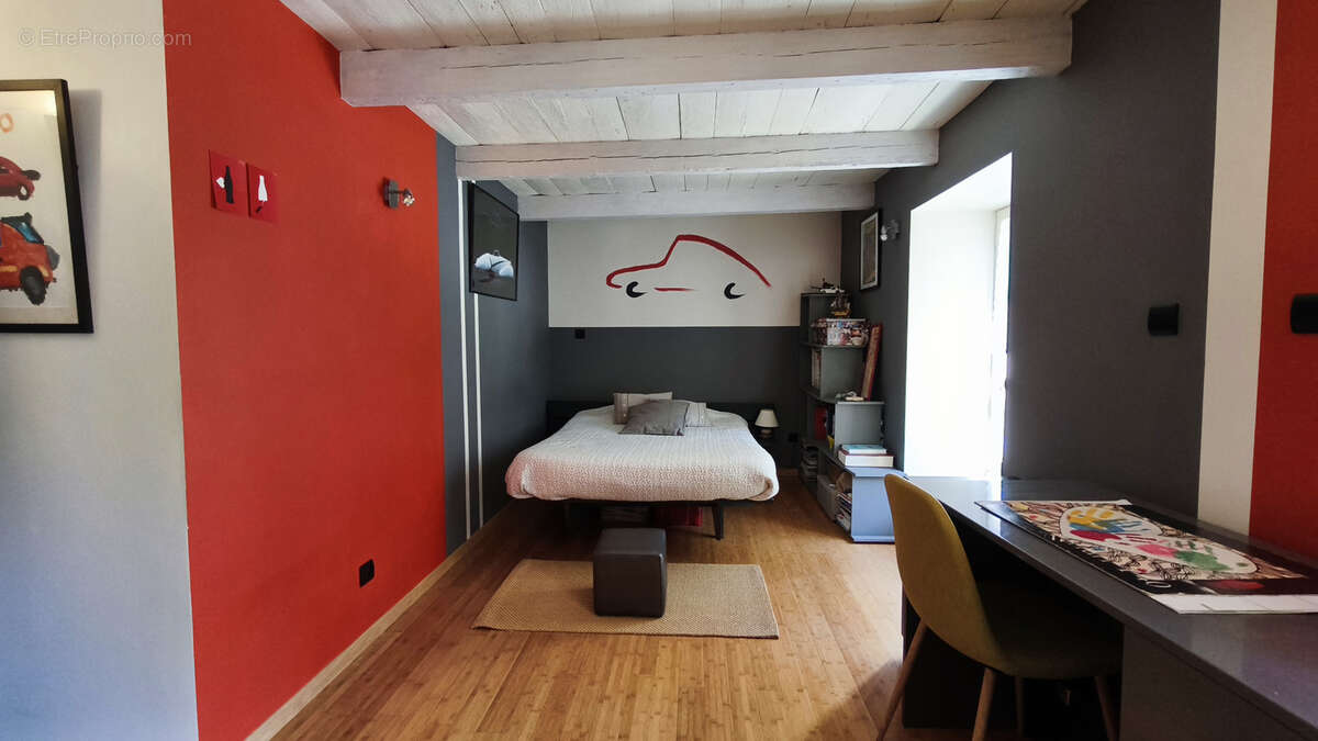 Maison à BAGAT-EN-QUERCY