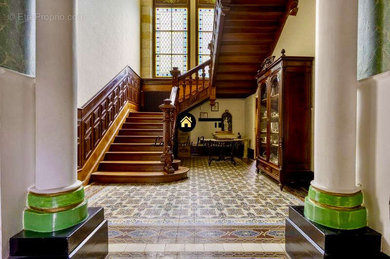 Maison à AMBARES-ET-LAGRAVE