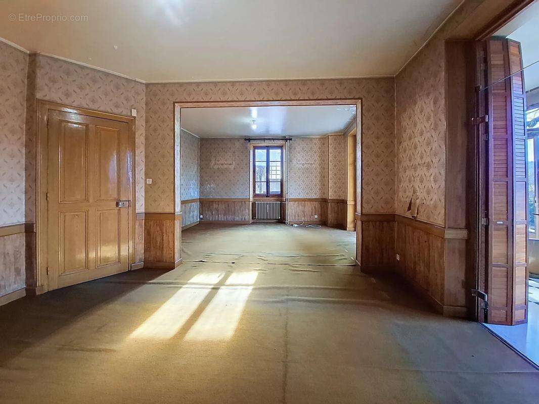 Maison à LES ECHELLES