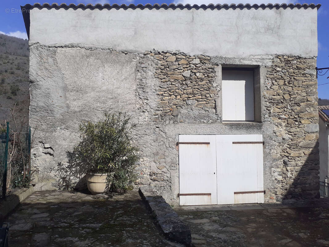 Garage remise sur 3 niveaux - photo 6