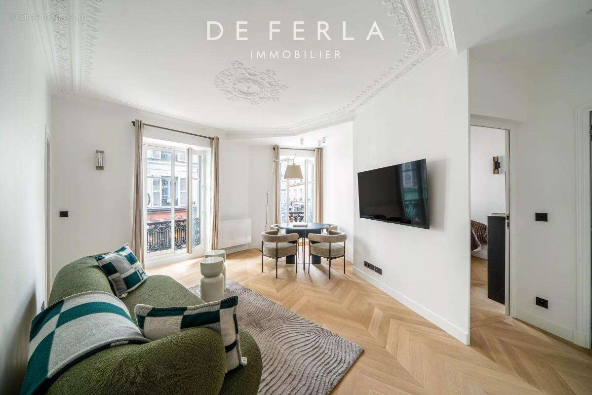 Appartement à PARIS-18E