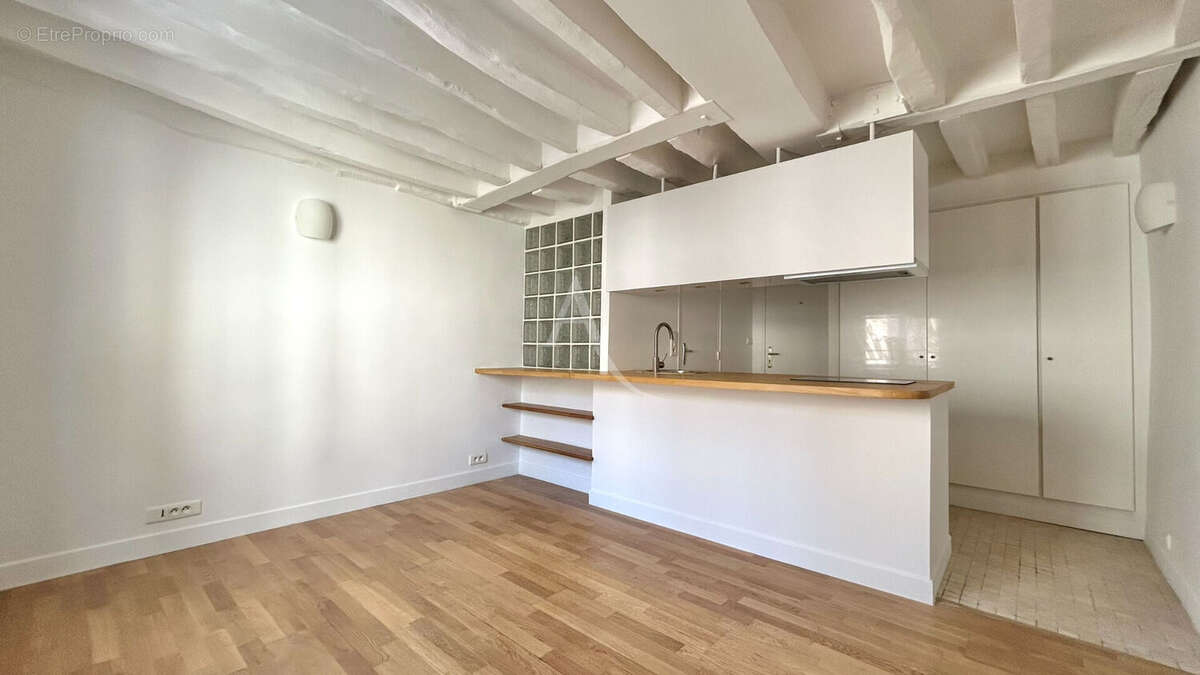 Appartement à PARIS-6E