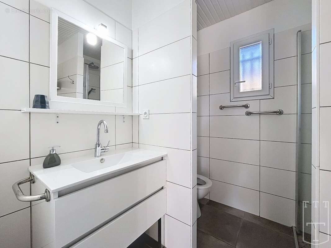 Maison à SAINT-ALBAN-AURIOLLES