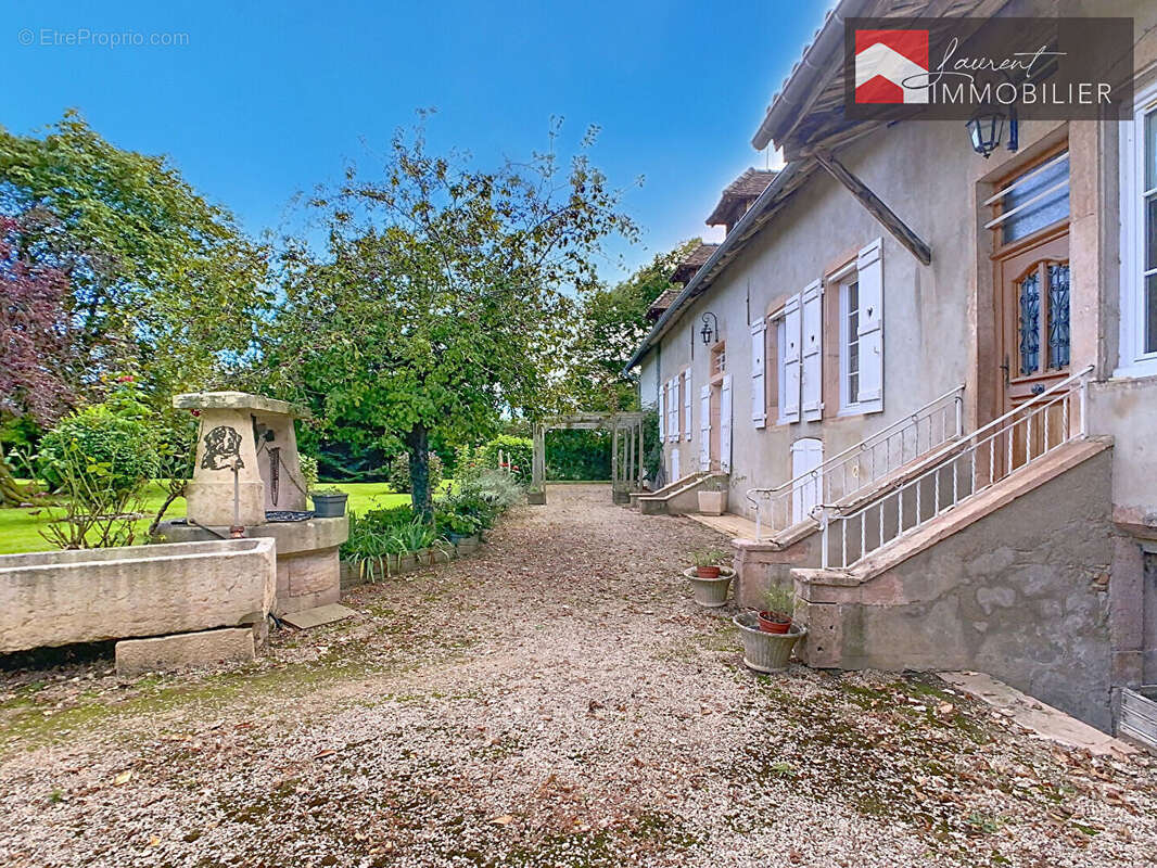 Maison à CUISERY