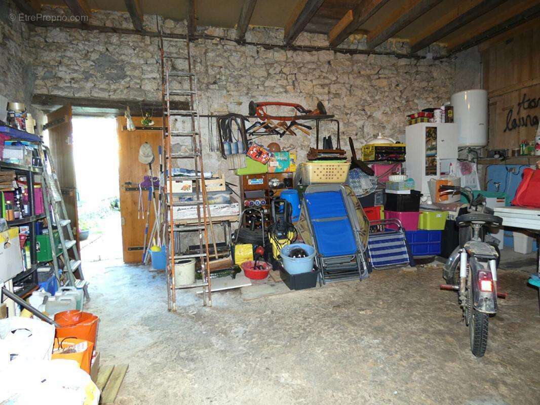 Maison à HAUTEFORT