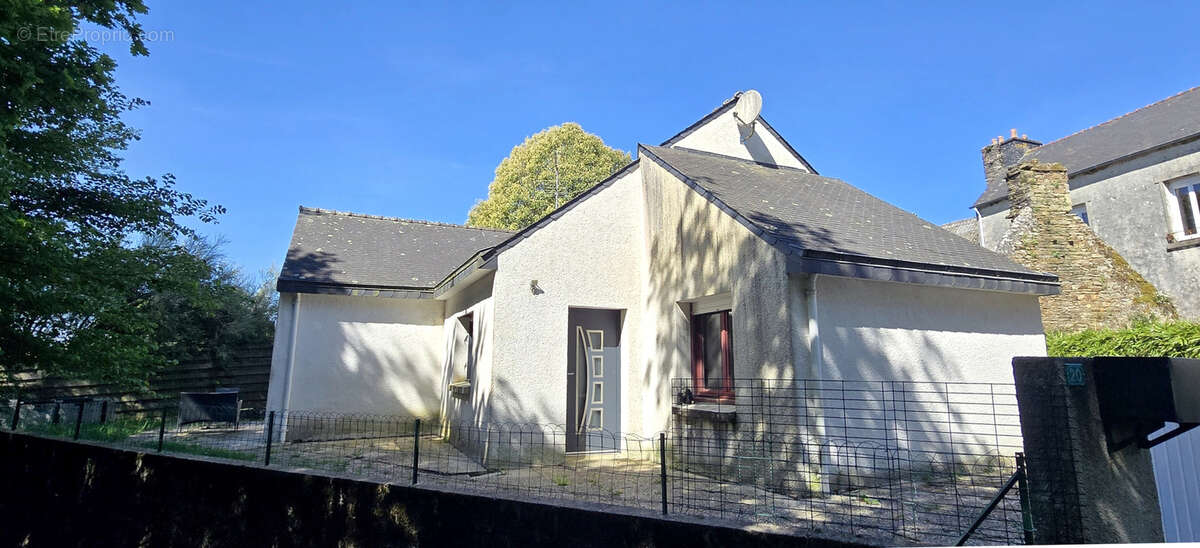 Maison à LOCUNOLE