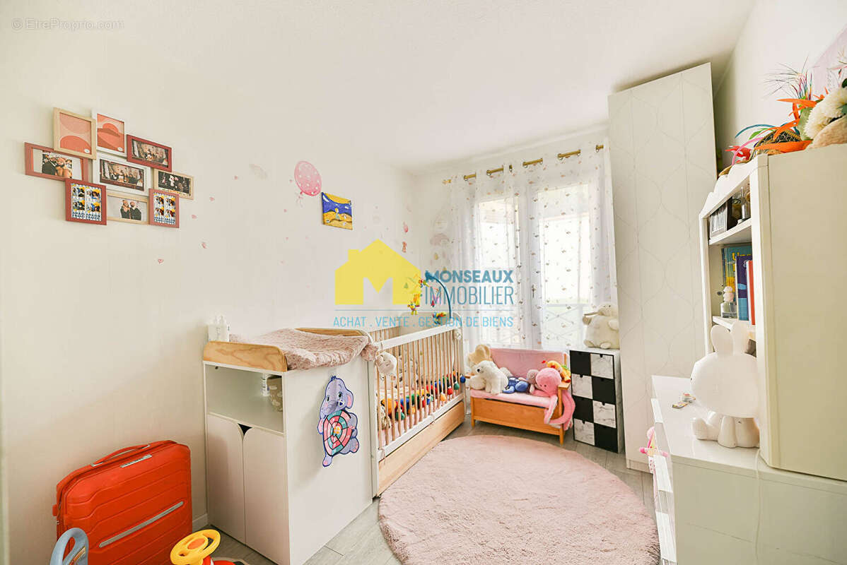 Appartement à CHILLY-MAZARIN