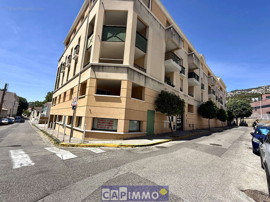 TOULON Claret - Saint Anne, T2 50m2 avec terrasse et garage - photo 9