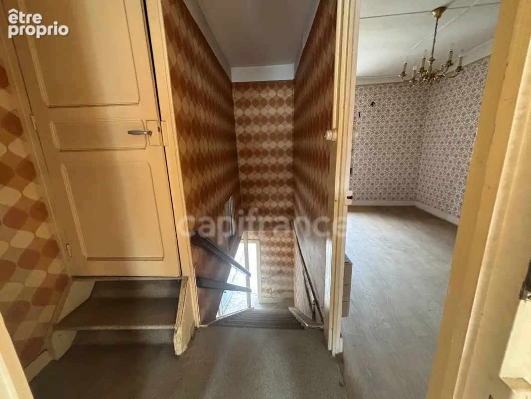 Maison avec terrain de 880 m2 - sail sous couzan - photo 8