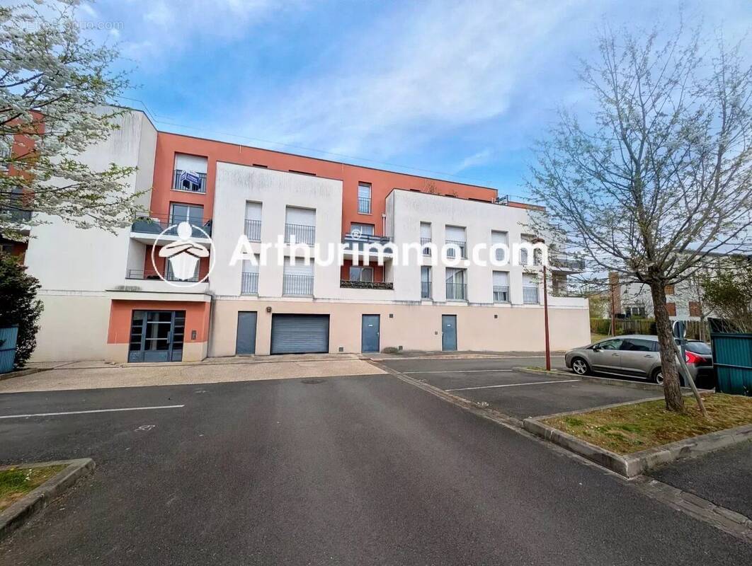 Appartement à VERT-SAINT-DENIS