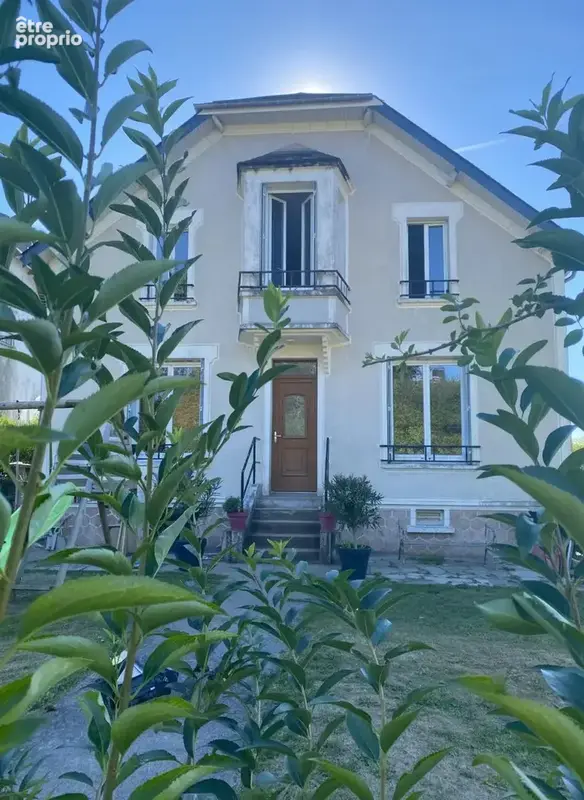 Maison à BUGEAT